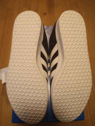 Zapatillas Adidas Gazelle Negras y Blancas