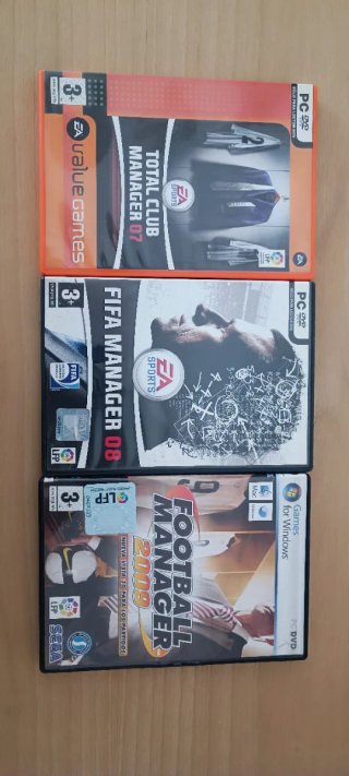 Lote Juegos PC: FIFA Manager y Total Club Manager