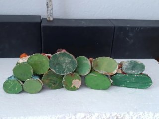 Pastori presepe cartapesta 15 euro al pezzo.