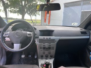 Opel Astra 2006