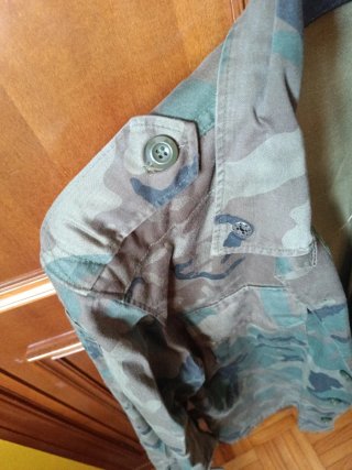 Chaqueta militar camuflaje