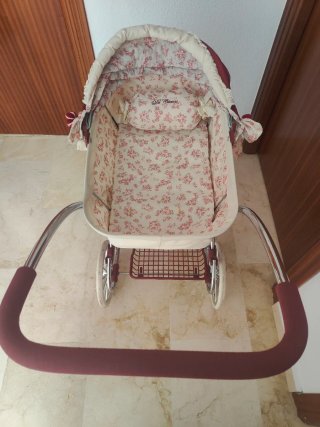 Carro de muñecas De Cuevas