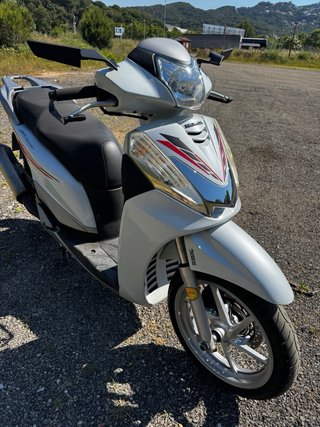 Honda SH 300i Scooter