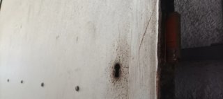 Puerta de hierro con doble cerradura