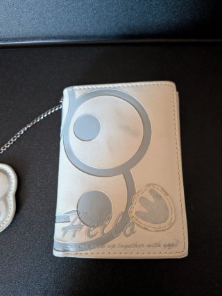 Cartera juvenil con llavero de rana