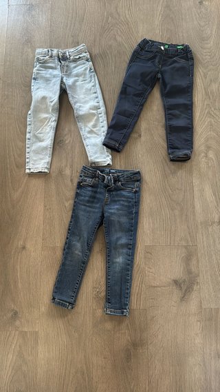 Pantalones vaqueros niña 3 uds Talla 3-4 5€/U