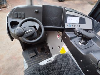Carretilla retráctil STILL FM-X12