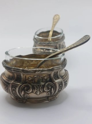 Coppia di ciotole per caviale in argento stile Louis XV con cucchiaini