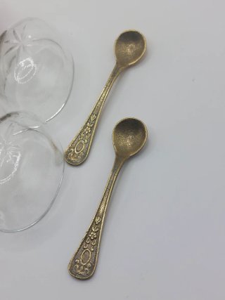 Coppia di ciotole per caviale in argento stile Louis XV con cucchiaini