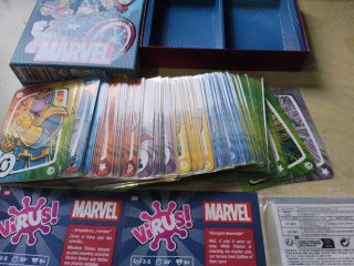 Juego de mesa Virus! Marvel con fundas