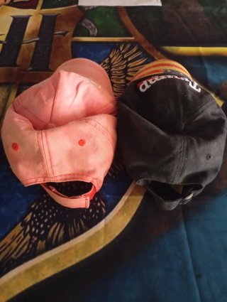 Lote 2 Gorras Trump y MAGA