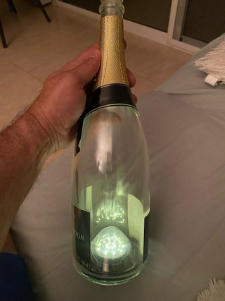 Botella decorativa luminosa, con luz integrada