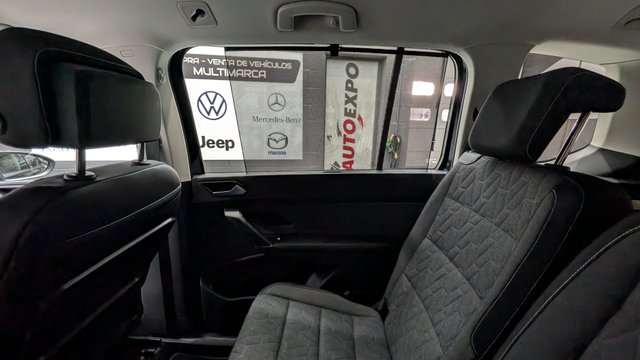 VOLKSWAGEN Touran 2.0 TDI DSG2024