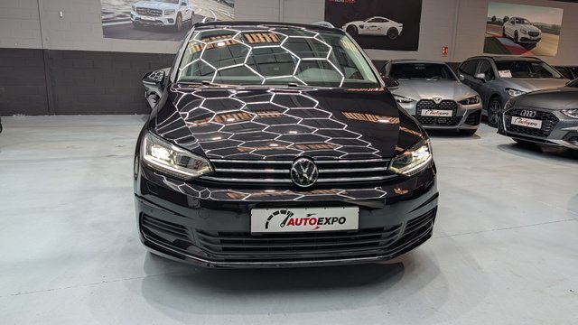VOLKSWAGEN Touran 2.0 TDI DSG2024