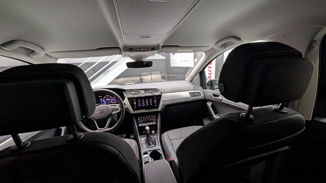 VOLKSWAGEN Touran 2.0 TDI DSG2024