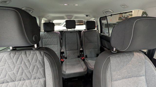 VOLKSWAGEN Touran 2.0 TDI DSG2024