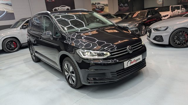 VOLKSWAGEN Touran 2.0 TDI DSG2024