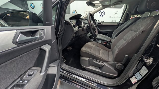 VOLKSWAGEN Touran 2.0 TDI DSG2024