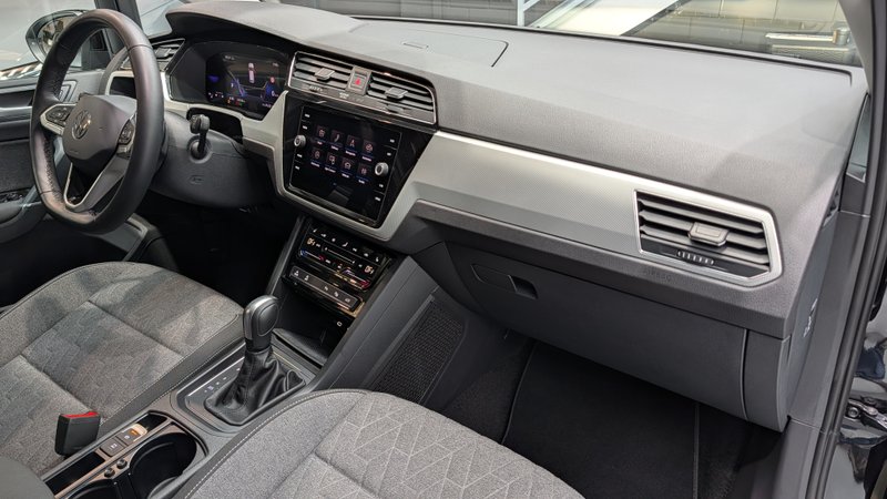 Volkswagen Touran ADVANCE 2.0 TDI DSG 2024, foto 27