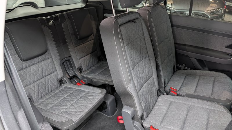 Volkswagen Touran ADVANCE 2.0 TDI DSG 2024, foto 24