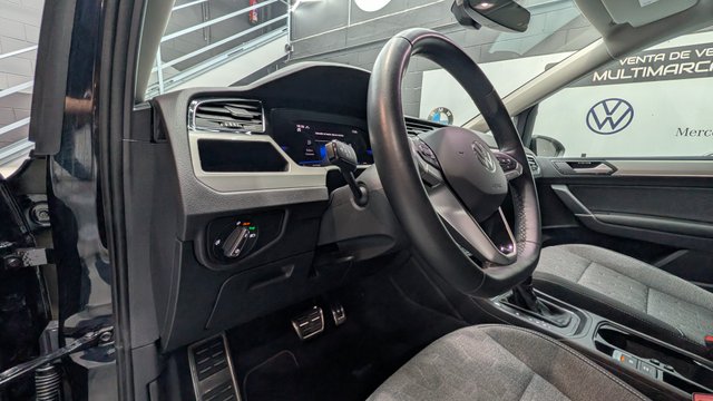 VOLKSWAGEN Touran 2.0 TDI DSG2024