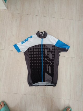 Conjunto Ciclismo Niño BH Talla 10