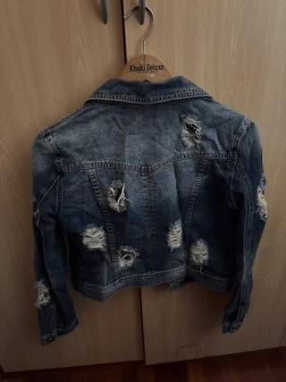 Chaqueta vaquera INVICTUS desgastada