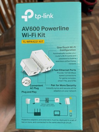 TP-Link Powerline Wi-Fi Extender AV600