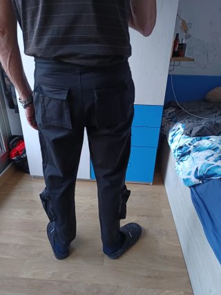 Pantalones cargo Bershka negros