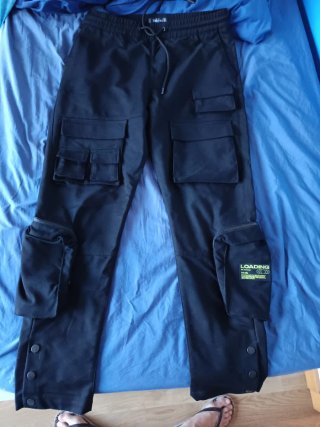 Pantalones cargo Bershka negros