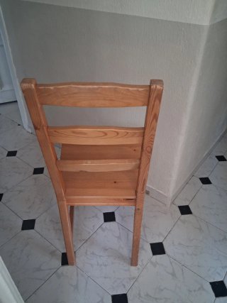Silla de madera Ikea