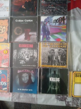 Lote 25 CDs Mojinos,Estopa,MClan, Killus,Mixtela