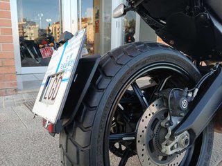 Ducati Scrambler Icon Amarilla