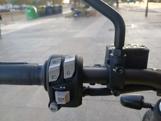 Ducati Scrambler Icon Amarilla
