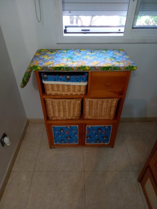Mueble Plancha con Cestas Madera