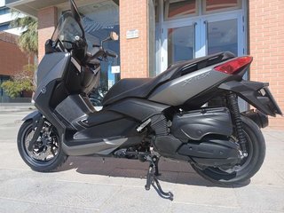 YAMAHA X-MAX 400