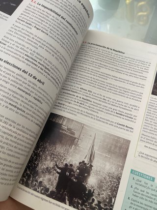 Historia de España : 2o Bachillerato Savia