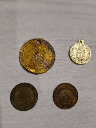 Monete, gettoni e medaglie di vari anni