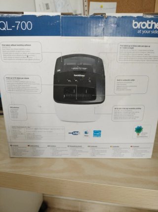 Impresora de etiquetas Brother QL-700