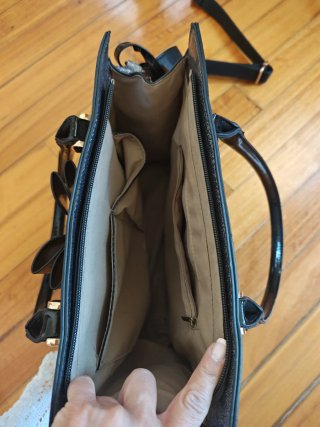 Bolso Negro y Plateado con Lazo