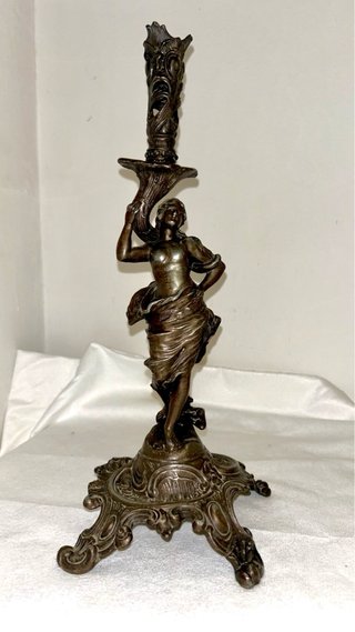 Candelabro donna