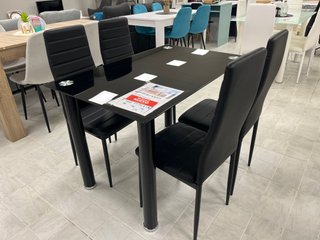 Mesa de cocina cristal y 4 sillas negras