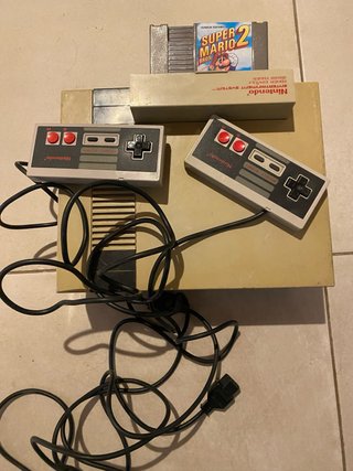 Nintendo NES con Super Mario Bros. 2