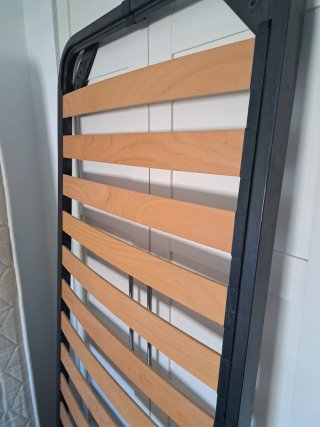 2 Camas 80x195 con Somier Metálico y Madera