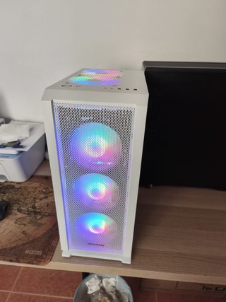 PC Gaming Blanco con RGB