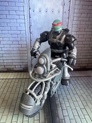 Figura TMNT Raphael en Moto