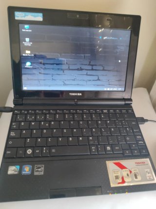 Toshiba NB500-12C-26B Portátil Negro