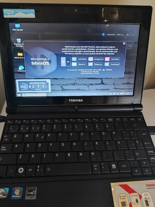 Toshiba NB500-12C-26B Portátil Negro
