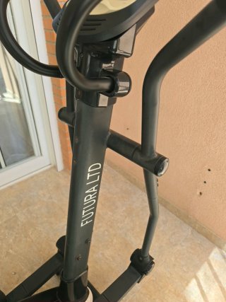 Bicicleta Elíptica CARE Futura III