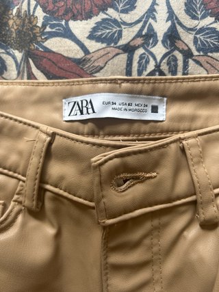 Pantalones Zara beige